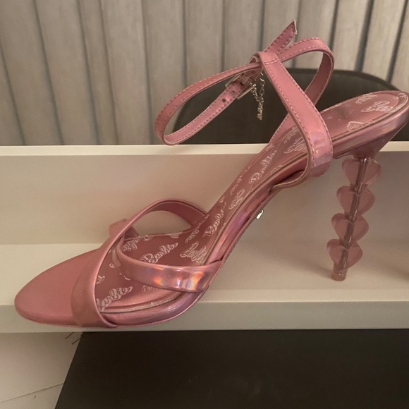 Aldo Barbie Pink Heels - Picture 8 of 10